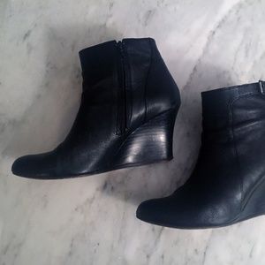 Women's Lanvin wedge bootie size 38.5 in black sheepskin AUTHENTIC
